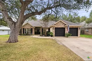 308 Elmwood Dr, New Braunfels, TX 78130 - Photo 4