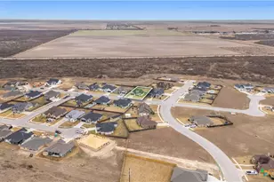 104 Beacon Ln, Victoria, TX 77904 - Photo 8