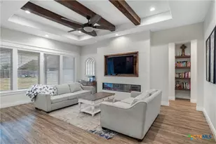 104 Beacon Ln, Victoria, TX 77904 - Photo 12