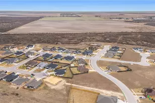 104 Beacon Ln, Victoria, TX 77904 - Photo 48