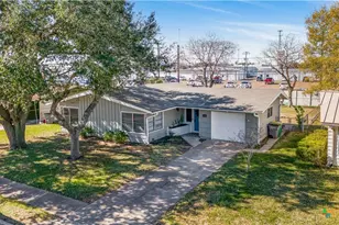 4805 Lilac Ln, Victoria, TX 77904 - Photo 2