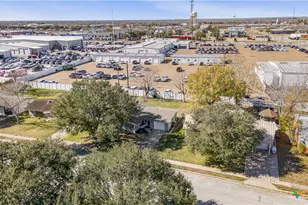 4805 Lilac Ln, Victoria, TX 77904 - Photo 32