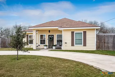 231 Oleander Avenue, Tivoli, TX 77990 - Photo 1