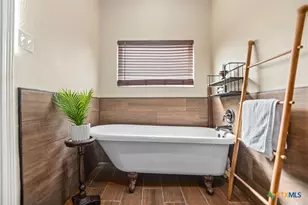 231 Oleander Ave, Tivoli, TX 77990 - Photo 28