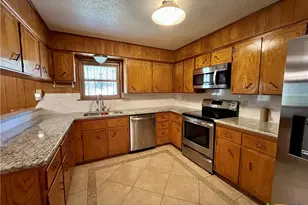 1901 Muir Dr, Killeen, TX 76543 - Photo 8