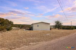 217 Wood Glen Dr, Gatesville, TX 76528 - Photo 2