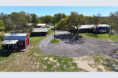 470 Lyon Road, Seguin, TX 78155 - Photo 2
