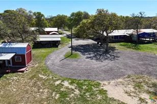 470 Lyon Rd, Seguin, TX 78155 - Photo 2