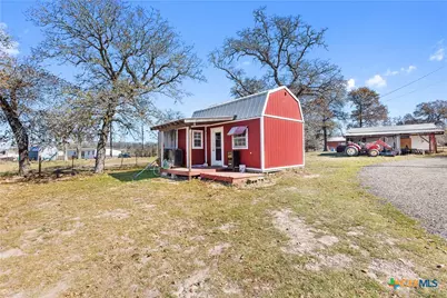 470 Lyon Road, Seguin, TX 78155 - Photo 8