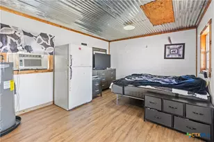 470 Lyon Rd, Seguin, TX 78155 - Photo 10