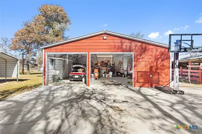 470 Lyon Road, Seguin, TX 78155 - Photo 4