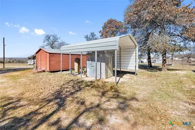 470 Lyon Road, Seguin, TX 78155 - Photo 6