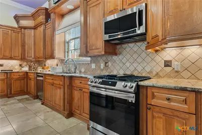 5002 Meadow Oaks Drive, Nolanville, TX 76559 - Photo 10