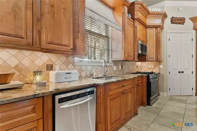 5002 Meadow Oaks Drive, Nolanville, TX 76559 - Photo 14