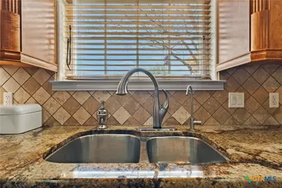 5002 Meadow Oaks Drive, Nolanville, TX 76559 - Photo 12