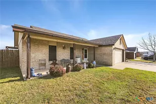 2416 Merle Dr, Copperas Cove, TX 76522 - Photo 2