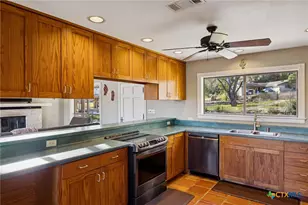 2730 Ponderosa Dr, New Braunfels, TX 78132 - Photo 20