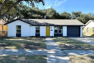 4605 Evergreen St, Victoria, TX 77904 - Photo 1