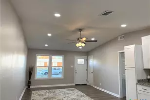 4605 Evergreen St, Victoria, TX 77904 - Photo 4