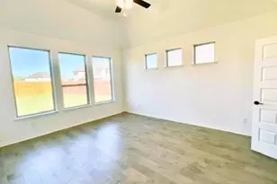 608 Breeze Hollow Ln, Georgetown, TX 78628 - Photo 10