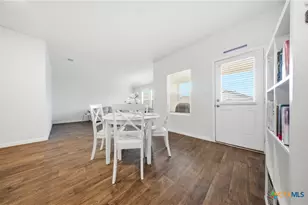 323 Elephants Ear Dr, New Braunfels, TX 78130 - Photo 6