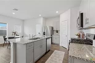 323 Elephants Ear Dr, New Braunfels, TX 78130 - Photo 22