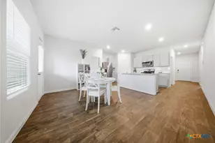 323 Elephants Ear Dr, New Braunfels, TX 78130 - Photo 8