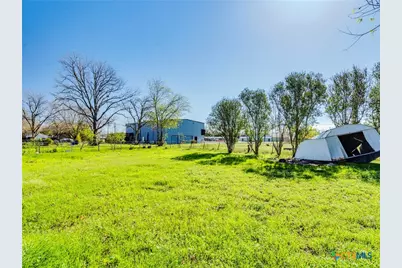 721 E Pine Street, Seguin, TX 78155 - Photo 26