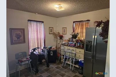 1517 School Street, Gonzales, TX 78629 - Photo 4
