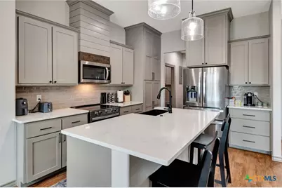 305 Turkey Lane, Victoria, TX 77905 - Photo 10