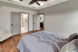 305 Turkey Ln, Victoria, TX 77905 - Photo 14