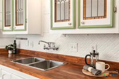 545 Willow Avenue, New Braunfels, TX 78130 - Photo 10