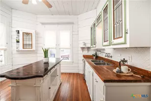 545 Willow Ave, New Braunfels, TX 78130 - Photo 6