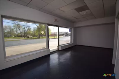 515 N Virginia Street, Port Lavaca, TX 77979 - Photo 8