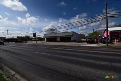 515 N Virginia Street, Port Lavaca, TX 77979 - Photo 2