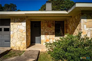 162 New York Ave, New Braunfels, TX 78130 - Photo 4