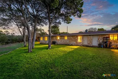 162 New York Avenue, New Braunfels, TX 78130 - Photo 24