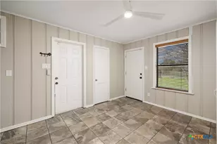 162 New York Ave, New Braunfels, TX 78130 - Photo 20