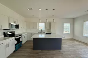 203 Villa St, Cuero, TX 77954 - Photo 6