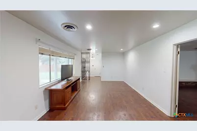 204 W Johnson Street, Cuero, TX 77954 - Photo 18