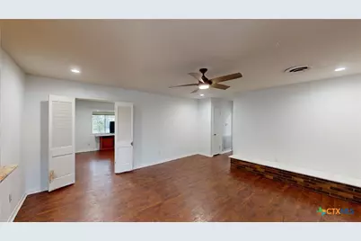 204 W Johnson Street, Cuero, TX 77954 - Photo 12