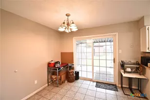 100 Seascape Dr, Port Lavaca, TX 77979 - Photo 6