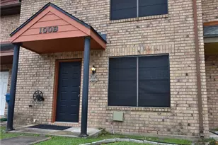 100 Seascape Dr, Port Lavaca, TX 77979 - Photo 2