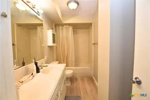 100 Seascape Dr, Port Lavaca, TX 77979 - Photo 14