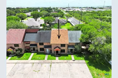 100 Seascape Drive #B, Port Lavaca, TX 77979 - Photo 4