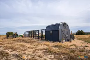 6805 County Rd 2001, Lampasas, TX 76550 - Photo 30