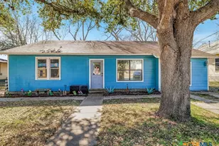 1510 N Ave, Shiner, TX 77984 - Photo 1