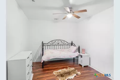 1510 N Avenue, Shiner, TX 77984 - Photo 8