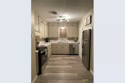 505 S Summer Street, Lampasas, TX 76550 - Photo 4