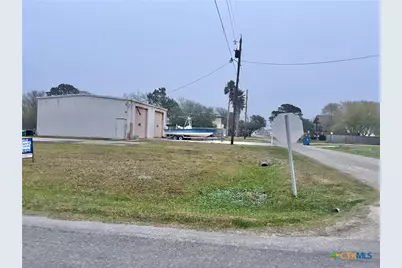 612 Jefferson Avenue, Port O'Connor, TX 77982 - Photo 1